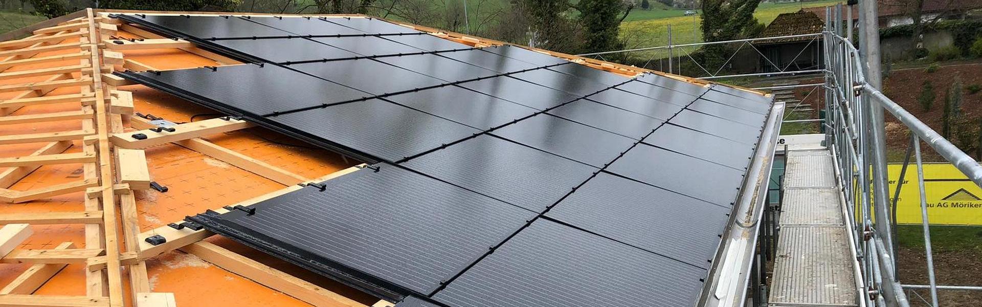 Photovoltaikanlage Indach Wildegg - massgefertigt (2)